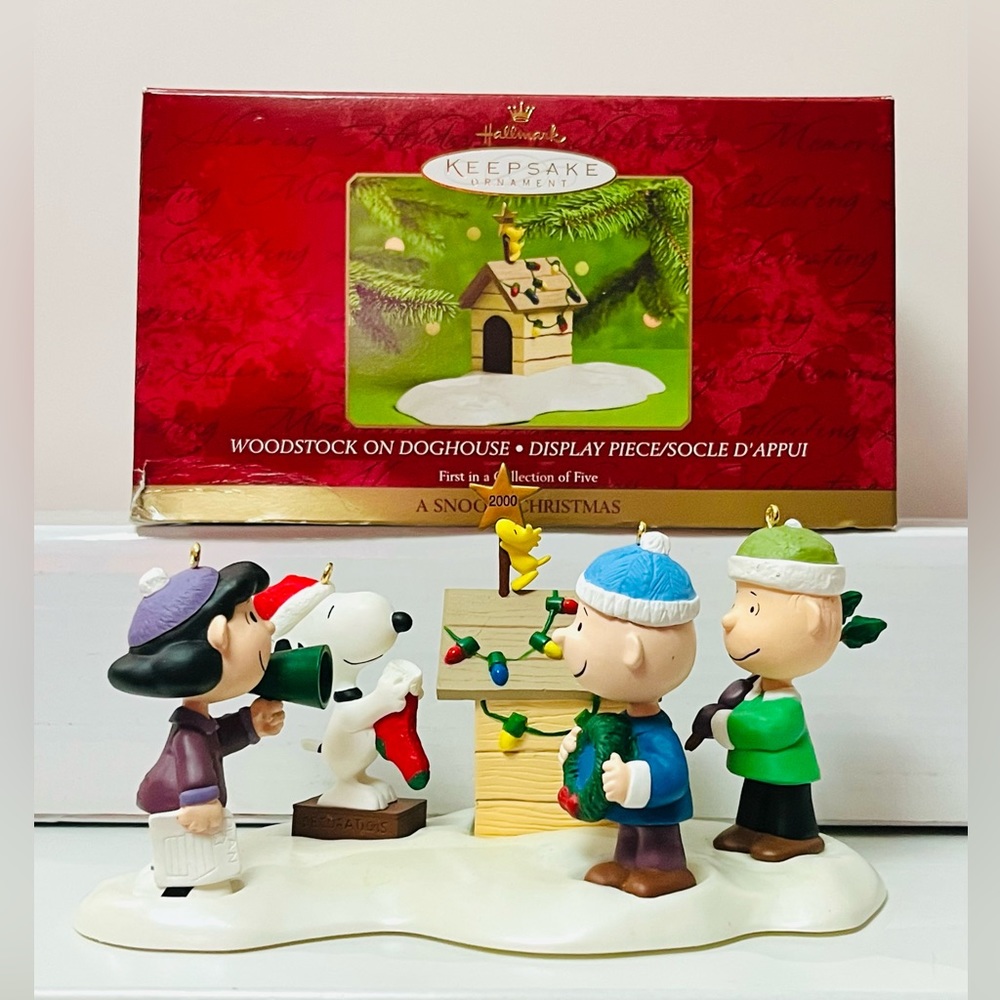 Hallmark Peanuts “A Snoopy Christmas” Complete Set